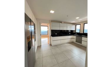 Departamento de arriendo (Penthouse), sector González Suárez