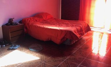 Casa en el Barrio Policial , Longchamps.