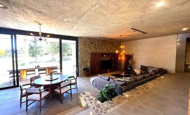 Cabaña en Venta de Lujo Amueblada, Tapalpa Country Club, Jalisco. Campo de golf