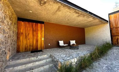 Cabaña en Venta de Lujo Amueblada, Tapalpa Country Club, Jalisco. Campo de golf