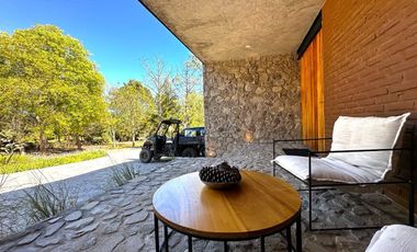 Cabaña en Venta de Lujo Amueblada, Tapalpa Country Club, Jalisco. Campo de golf