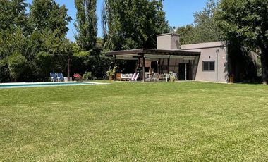 Casa en Parque Peró
