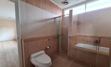 Town House di Pejaten dgn Kolam Renang dan Taman & Siap Huni Kondisi Unfurnished HSE-A0456