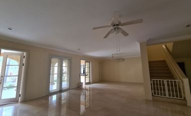 Town House di Pejaten dgn Kolam Renang dan Taman & Siap Huni Kondisi Unfurnished HSE-A0456