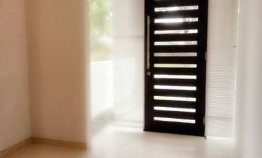 Di sewakan rumah babatan pantai barat, cluster Astoria park, surabaya