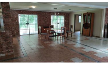 ALQUILER CASA CLAYTON