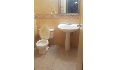 ALQUILER CASA CLAYTON