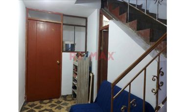 🚨Venta De Casa De 2 Pisos En Mariscal Cáceres, San Juan De Lurigancho‼️A Media Cuadra De Av. José Carlos Mariátegui🏠🏠