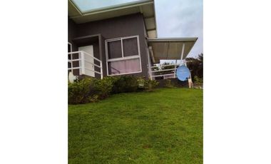 VENTA CASA EN ALTOS DE CERRO AZUL