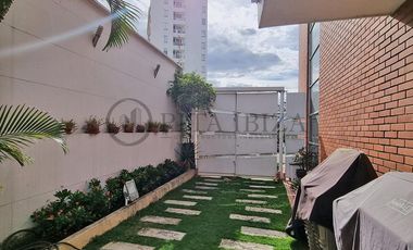 casa en venta en vía al tennis. Cod V2436