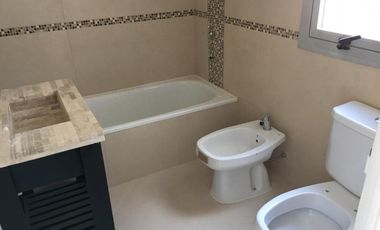 Departamento en venta en Remedios de Escalada Oeste