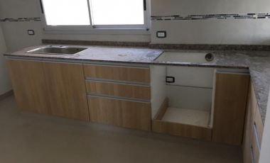 Departamento en venta en Remedios de Escalada Oeste