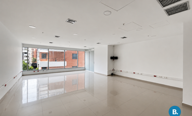 oficina en arriendo/venta en alto prado. Cod A519