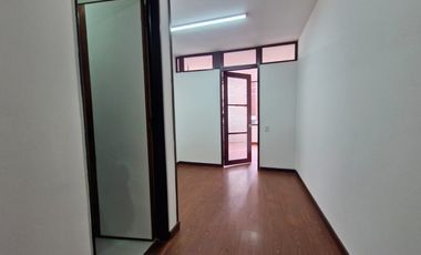 oficina en arriendo en san martín-santa fe. Cod A36