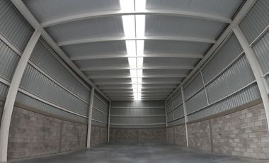 Amplias Bodegas en Venta 450 m2 El Marques Queretaro.