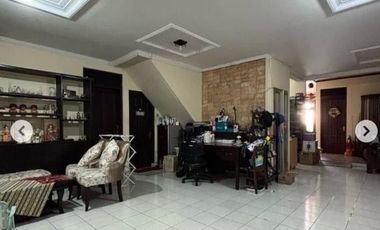 Dijual Rumah siap pakai dekat MRT di Lebak Lestari Indah