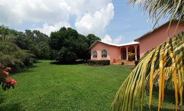 EXCELENTE PROPIEDAD EN VENTA, TERRENO AMPLIO CON CASA Y ALBERCA