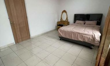 Rumah dengan kolam renang sayap cibeureum dekat rajawali bandung
