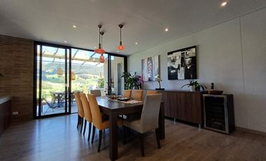 casa en arriendo en valle alto. Cod A8002789