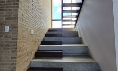 casa en arriendo en valle alto. Cod A8002789
