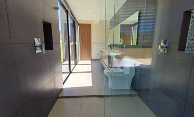 casa en arriendo en valle alto. Cod A8002789