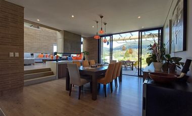 casa en arriendo en valle alto. Cod A8002789