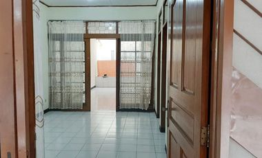 Di Sewakan Rumah Siap Huni 3 Kamar Nego Sampai Cocok di Jl. Kembar Bandung