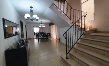 CASA EN CONDADO DEL REY, PASEO DORADO