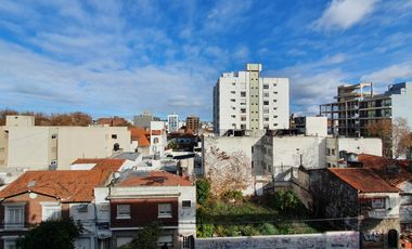 Venta - Departamento monoambiente reciclado a la calle - Rawson 1955