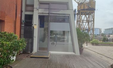 ALQUILER oficina vidriada esquinera Muy Visible Frente a Rodizio Puerto Madero