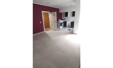 PARON 6700 PH DE DOS AMBIENTES CON PATIO A ESTRENAR