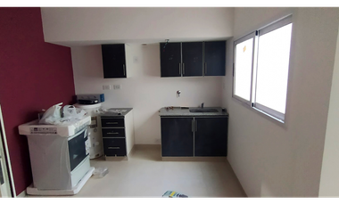 PARON 6700 PH DE DOS AMBIENTES CON PATIO A ESTRENAR