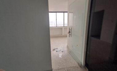 oficina en arriendo en el centro. Cod A119482