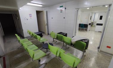 edificio en arriendo en caobos. Cod A26093