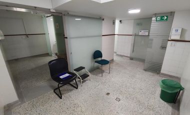 edificio en arriendo en caobos. Cod A26093