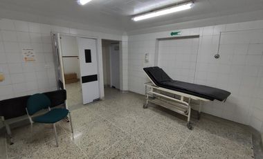 edificio en arriendo en caobos. Cod A26093