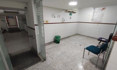 edificio en arriendo en caobos. Cod A26093