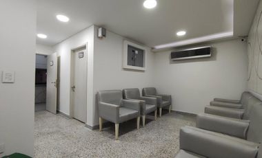 edificio en arriendo en caobos. Cod A26093