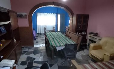 VENTA CASA LOCAL + DEPTO LA MATANZA