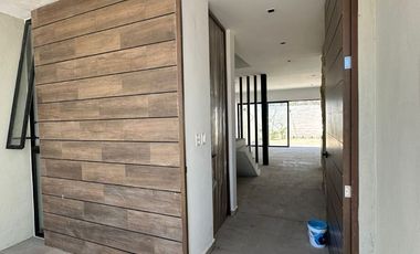 Townhouse en privada residencial en Conkal, con amenidades