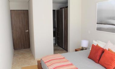 PH en venta en Zibata con excelente vista al campo de golf y al valle