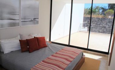 PH en venta en Zibata con excelente vista al campo de golf y al valle