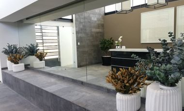 PH en venta en Zibata con excelente vista al campo de golf y al valle