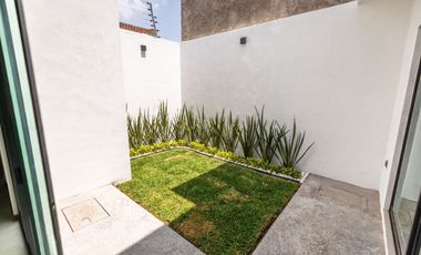 CASA EN PRIVADA CIMERA