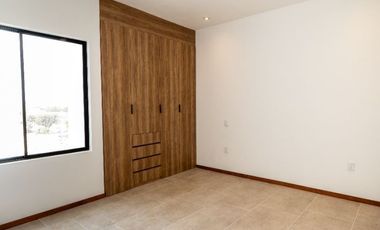 CASA EN PRIVADA CIMERA
