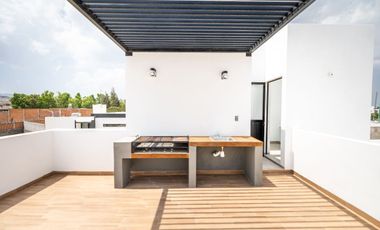 CASA EN PRIVADA CIMERA