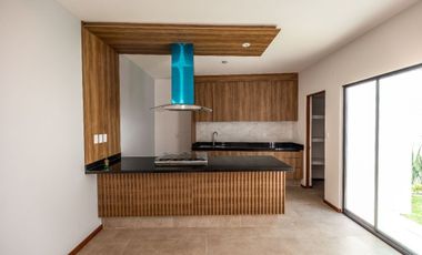 CASA EN PRIVADA CIMERA