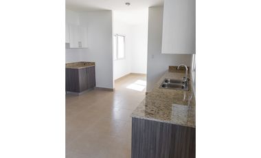 Se vende casa en Senderos Costa Verde, La Chorrera MMM