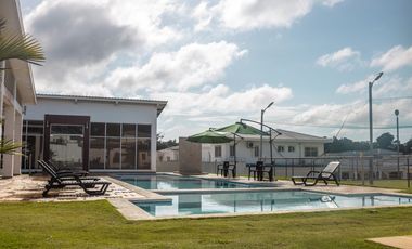 Se vende casa en Senderos Costa Verde, La Chorrera MMM