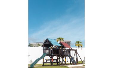 Se vende casa en Senderos Costa Verde, La Chorrera MMM